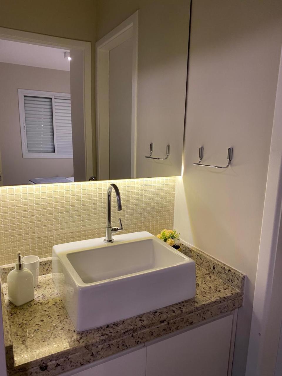 Apartamento Apto Proximo Av Paulista, Garagem, 350 Mts Da Estacao Mackenzie, 200 Mts Shopping Frei Caneca